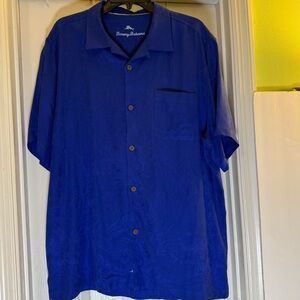 Tommy Bahama Short Sleeve Button Down Shirt 100% Silk